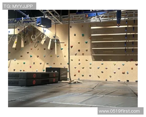 广州攀岩队的快攻策略与训练揭秘深度解析攀岩运动的魅力与挑战 广州攀岩队的快攻策略与训练揭秘深度解析攀岩运动的魅力与挑战